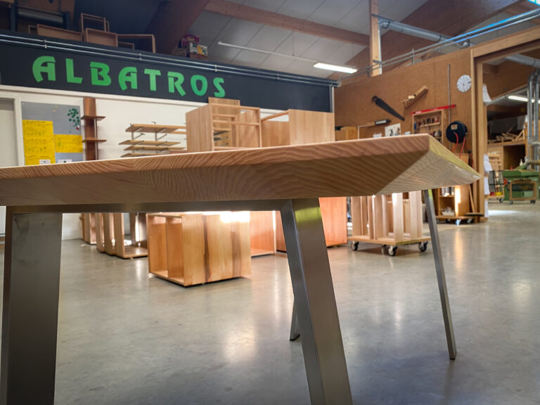 Tischkante Massivholztisch vom Schreiner